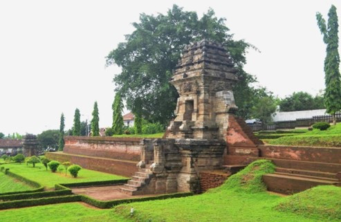 STRUKTUR GAPURA JEDONG
